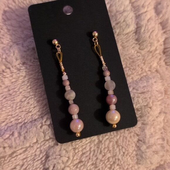 Elegant Gold and purple semi-precious Beaded Earrings - Picture 1 of 3